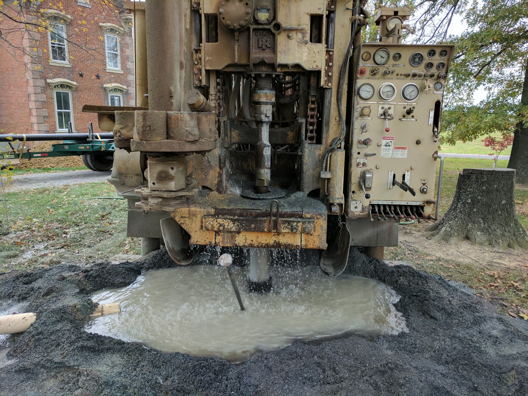R. L. Zimmerman Well Drilling logo
